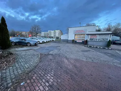 TOM-HOL Wypożyczalnia samochodów